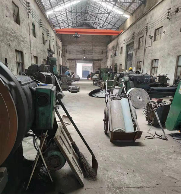 豸